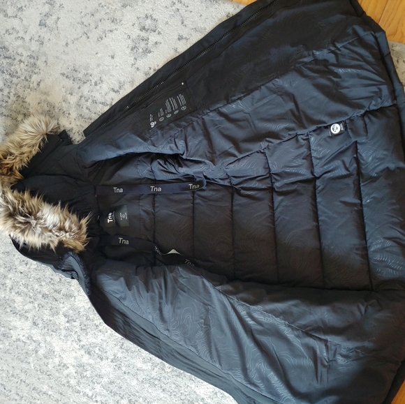 Aritzia St. Anton winter Parka XL Black - Picture 2 of 5
